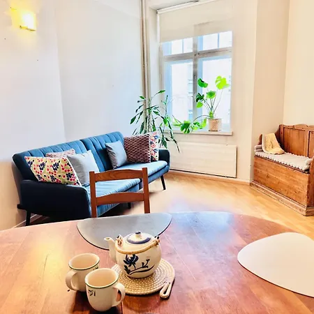 Charming Vintage-style In The Heart Of Centre Appartamento *