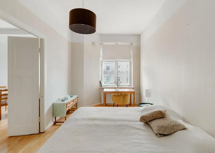 Charming Vintage-style In The Heart Of Centre *